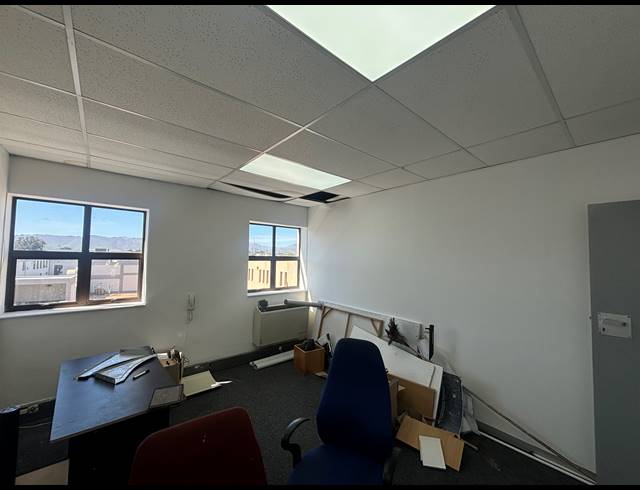21M² OFFICE TO LET IN AUDAS ESTATE
